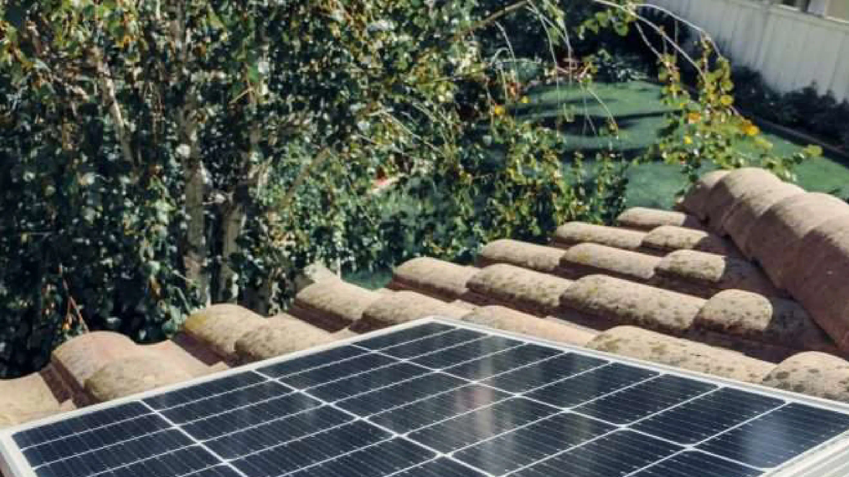 Energie uit de zon? Gebruik zonnepanelen!